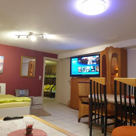 Sions Grosse Ferienwohnung Ferienwohnung Mit 3 Schlafzimmer, 2 Km Bis Zum Europapark Rust Kappel-Grafenhausen Extérieur photo